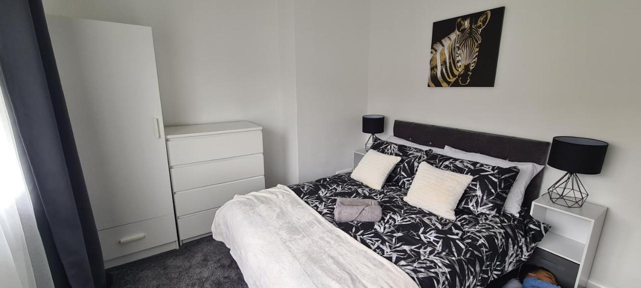 Cosy 3-Bedroom House In Aspley Nottingham Exterior photo